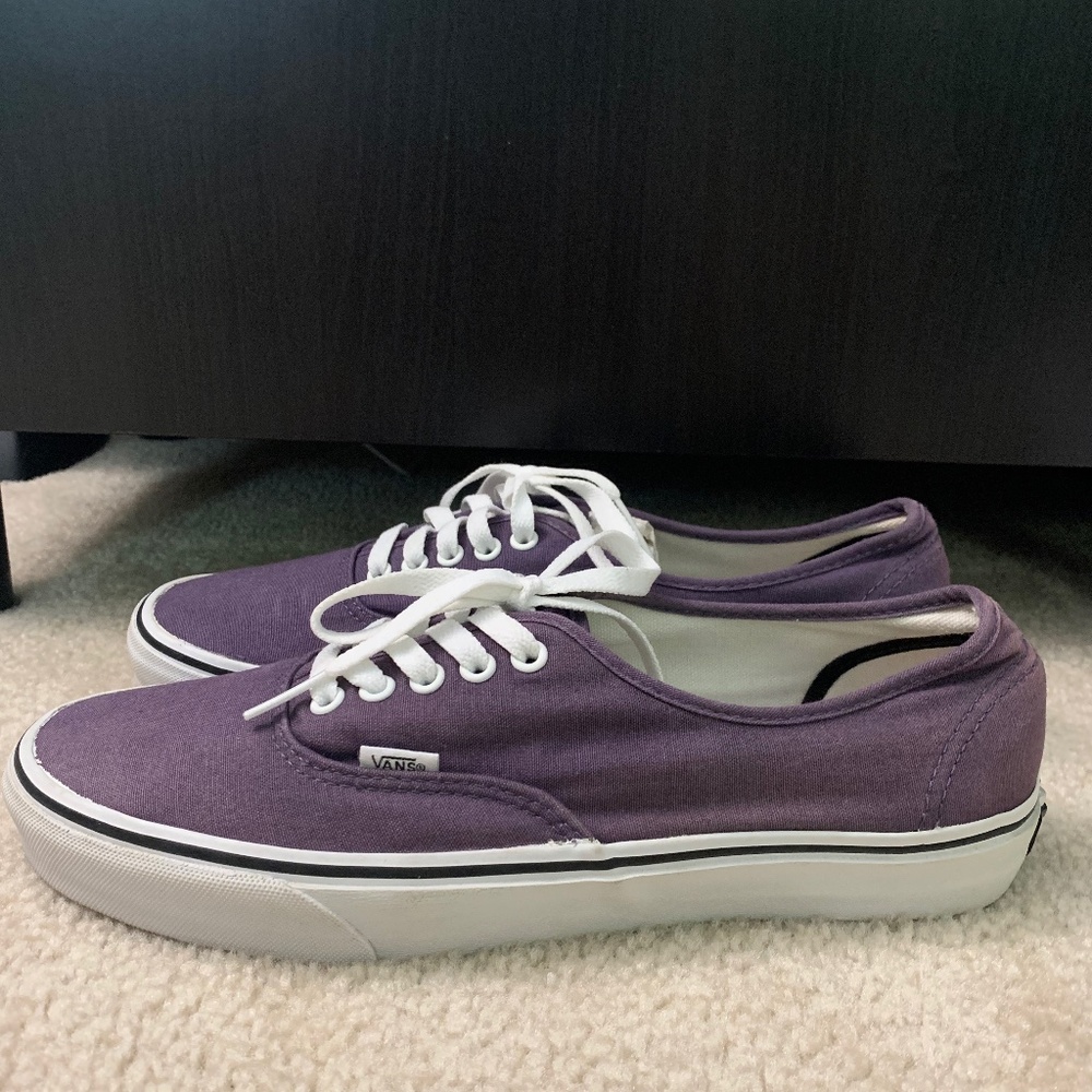 Vans Canvas Purple Grape Barney Mens Size 11.5 Preowned